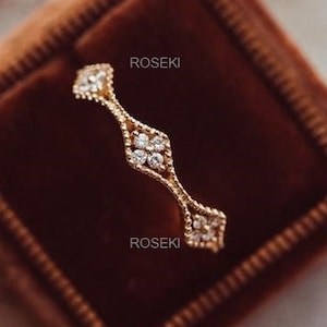 Moissanite Wedding Band/Round Cut Milgrain Kite Shape Vintage Style band/Antique Eternity Rose Gold Art Deco  Ring/Promise Anniversary Gifts