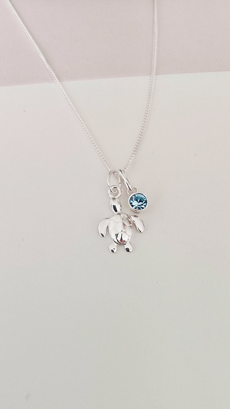 Collier tortue personnalisé en argent sterling avec breloque pierre de naissance, bijoux de plage, collier marin, bijoux inspirés de l'océan, cadeaux pour elle image 3