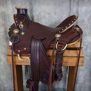 Reiter &#39;&#39; Western Pferdesattel 16 &quot;Zoll dunkelbraun Eco-Leder Leichtgewicht &#39;&#39; Handgemacht &#39;&#39;, und Kupfer Conchos &#39;&#39;Horse Tack &#39;&#39;&quot;