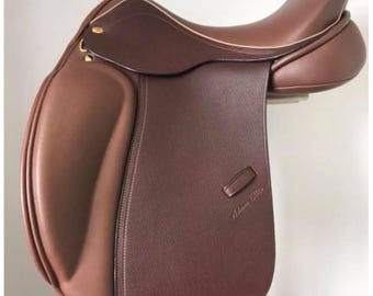 Handmade'' English Close Contact Brown Saddle 17'' – Eco-Leather ''Equestrian Gear'' with Headstall and Breast Collar ''Horse Tack''