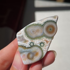 Hochwertige 8. Ader Ozeanjaspis Große Becher | Orbicular Ocean Jaspis Trommeln