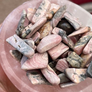 Natural Rhodochrosite Chips 30g