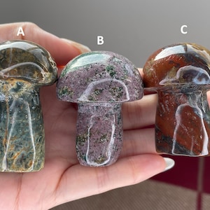 オーシャンジャスパーのキノコ彫刻