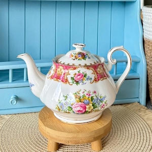 Perfect Vintage Royal Albert &#39;Lady Carlyle&#39; Teapot, Large 1,25L, Previously Loved, Perfect For High Tea, Pretty Pink Decor, Made in England