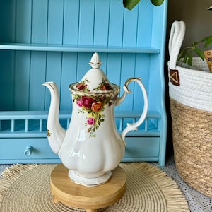 Vintage Royal Albert Bone China &#39;Old Country Roses&#39; Medium Sized Coffee Pot, Red & Yellow Rose Decor, Previously Loved, OCR, Made in England