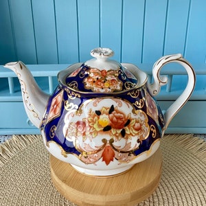 RARE Vintage Royal Albert "Heirloom" 0.8L Teapot, Bone China, Previously Loved, Imari Pattern, Blue Gold & Orange Decor, Made in England