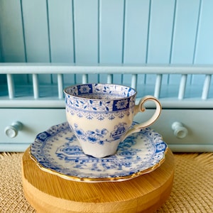 Very Rare Hard to Find Mint Condition, Vintage Lindner Kueps