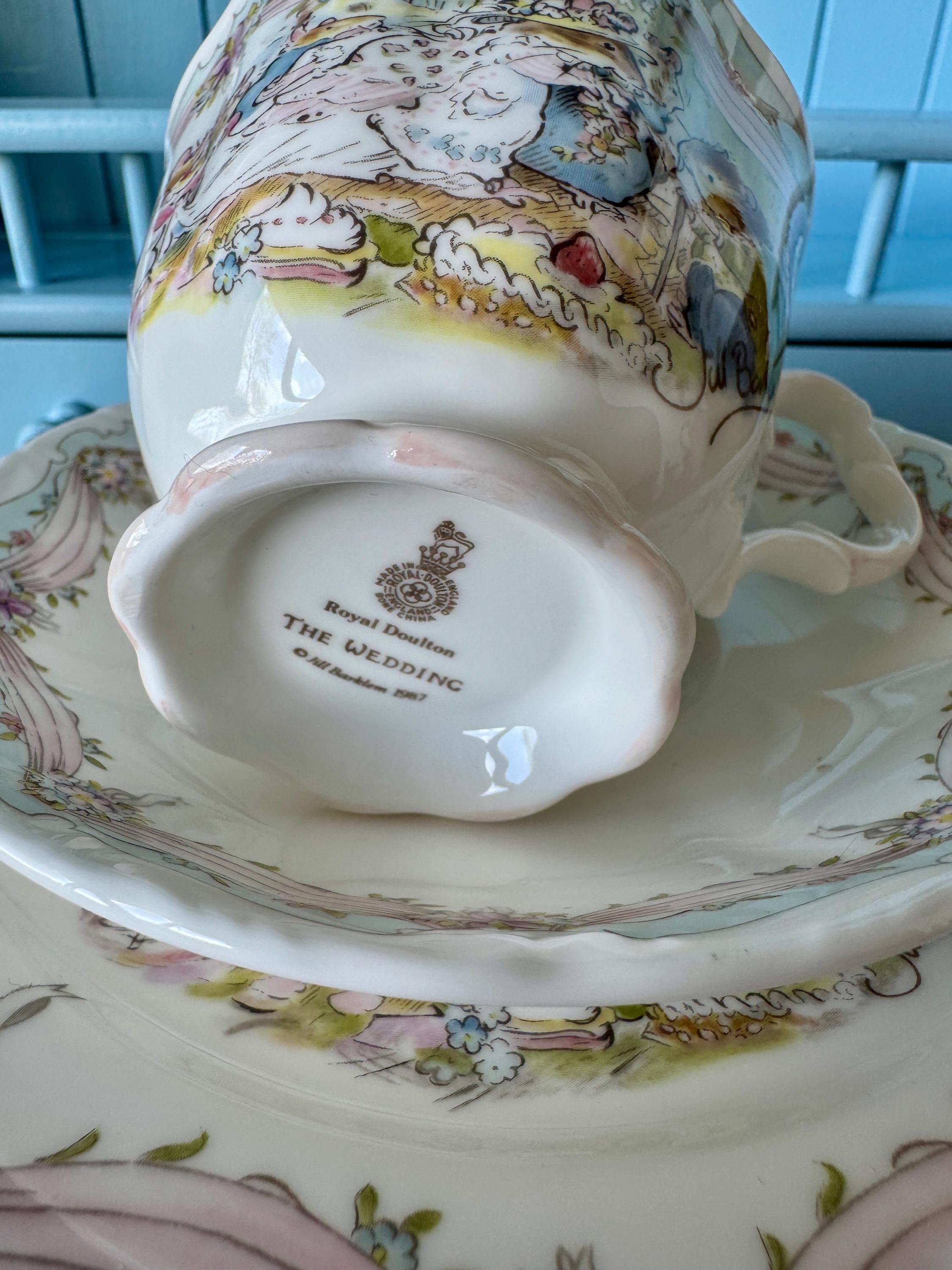 ロイヤルドルトン Brambley Hedge THE WEDDING 2点