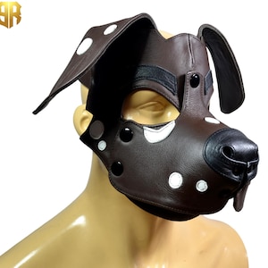 Capucha de cuero marrón con lunares blancos para cachorros – Máscara de juego con orejas caídas / Capucha ajustable hecha a mano con bozal extraíble