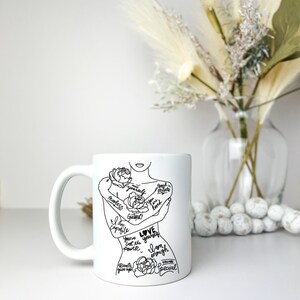 Taza de salud mental, taza de amor propio, regalo para ella, taza de afirmación diaria, taza motivacional, taza de palabras de afirmación, taza de café I am Woman imagen 4