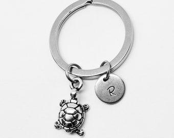Turtle keyring with initial charm, personalized Turtle keyring, personalized Turtle gift, Turtle initial keychain, Turtle keychain