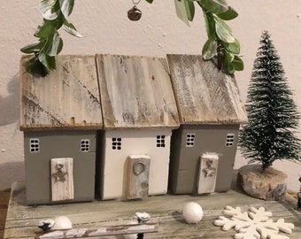 Drijfhout teruggewonnen handgemaakte houten kerst dorpje winter scène  christmas cottage kerst decoratie