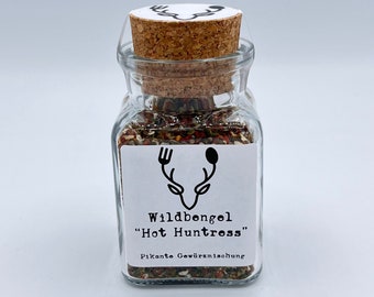 Wildbengel Hot Huntress Gewürz | Gewürzmischung | Fleisch | Fisch | essen | Rezept | Kräuter | Gewürze | Glas | Chili | Pfeffer | Pikant