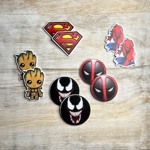 Resina de costas planas de super-herói | Homem-Aranha, Groot, Superman, Venom, Deadpool | Centro de laço de cabelo, chaveiro, enfeite de scrapbook