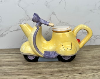 SHUDEHILL Vespa Scooter Porcelain Teapot, Vespa Motorcycle Teapot, Vintage Collectible Unused Kitchen Decor, Kitchenware Gift Ideas