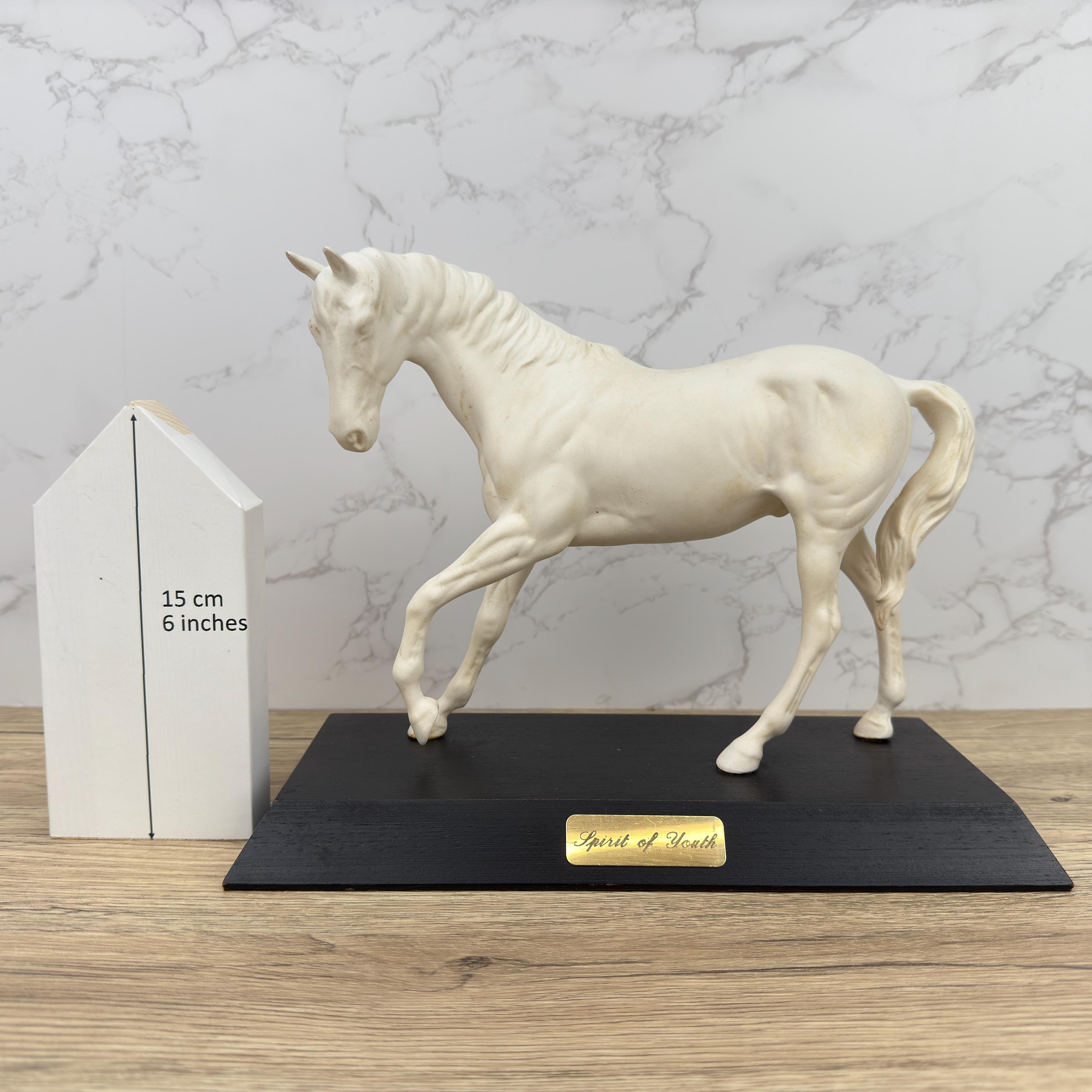 BESWICK 馬　置物 ヴィンテージ英国 Beswick ブランドの陶器 -グレーの馬