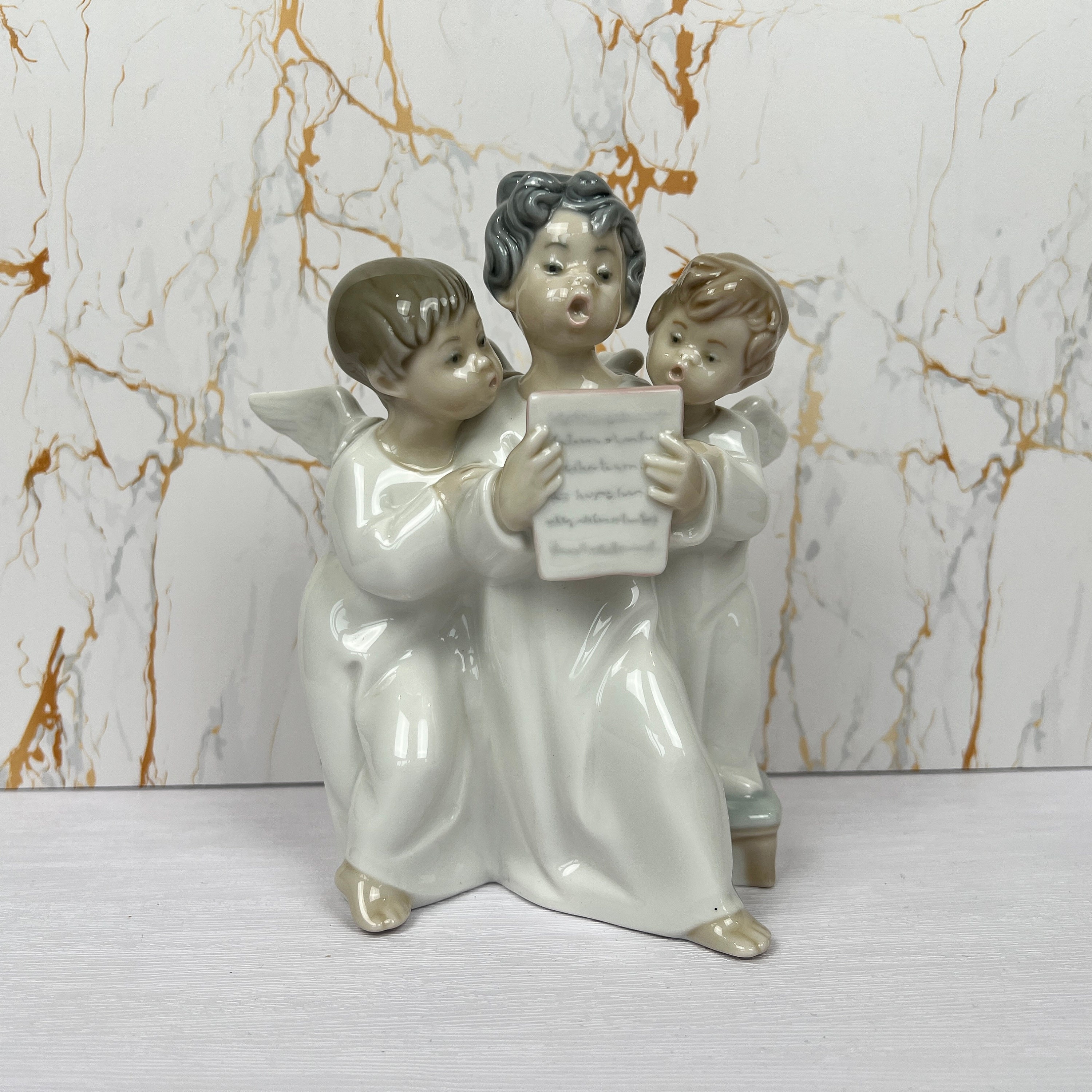 LLADRO リアドロ 4542 天使のコーラス Angels Singing Angels' Group Figurine | Lladró® USA