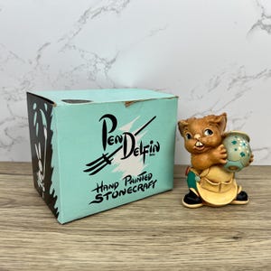 Pendelfin Figurines, Collectors Club 1999, Trove, Pendelfin Family Circle, Made in England, Stonecraft Rabbit Bunny Figurine