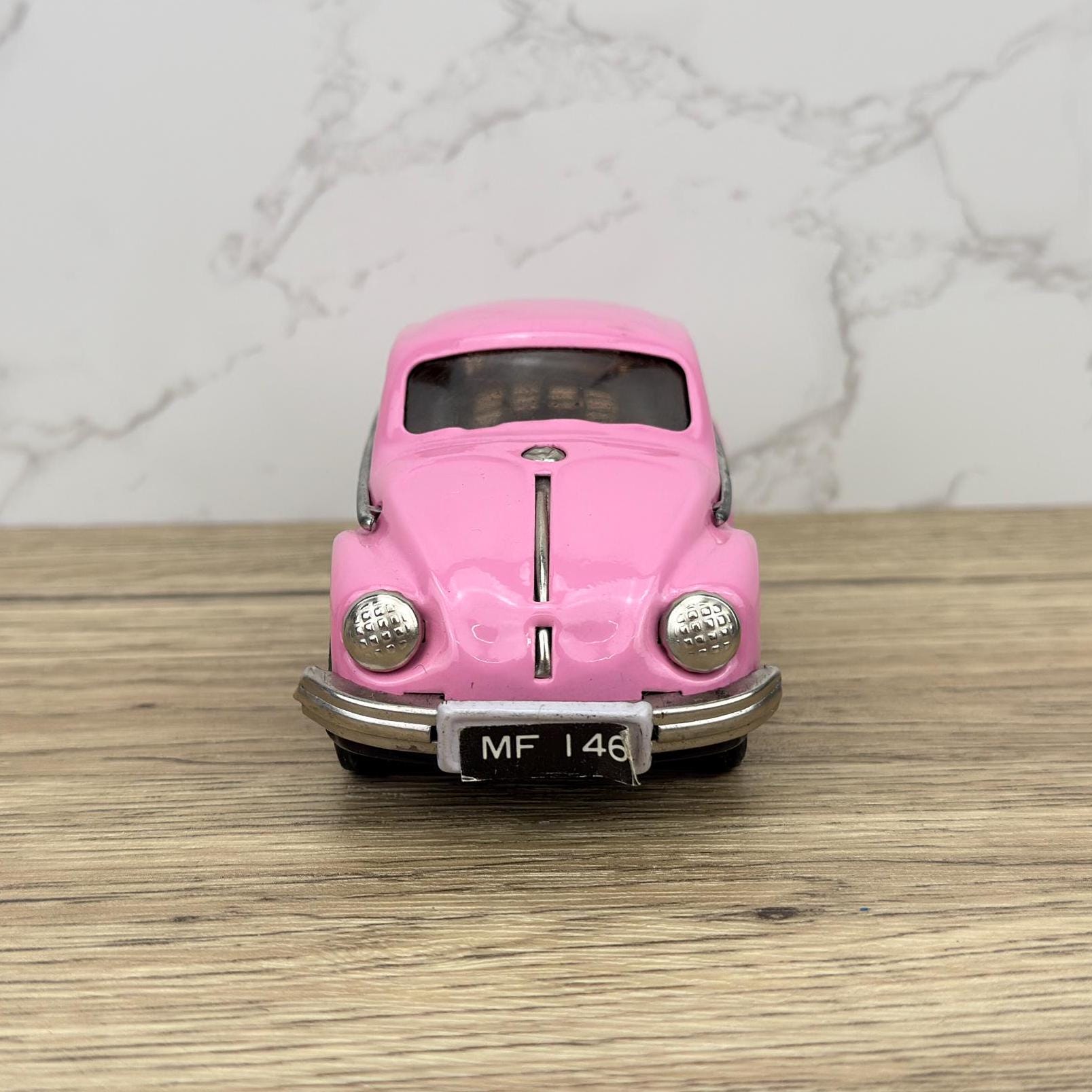ヴィンテージ イエロー VW ビートル フリクション ブリキ おもちゃカー