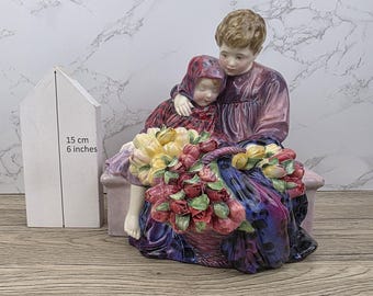 Royal Doulton Figurine: Flower Seller's Children HN1342, Leslie
