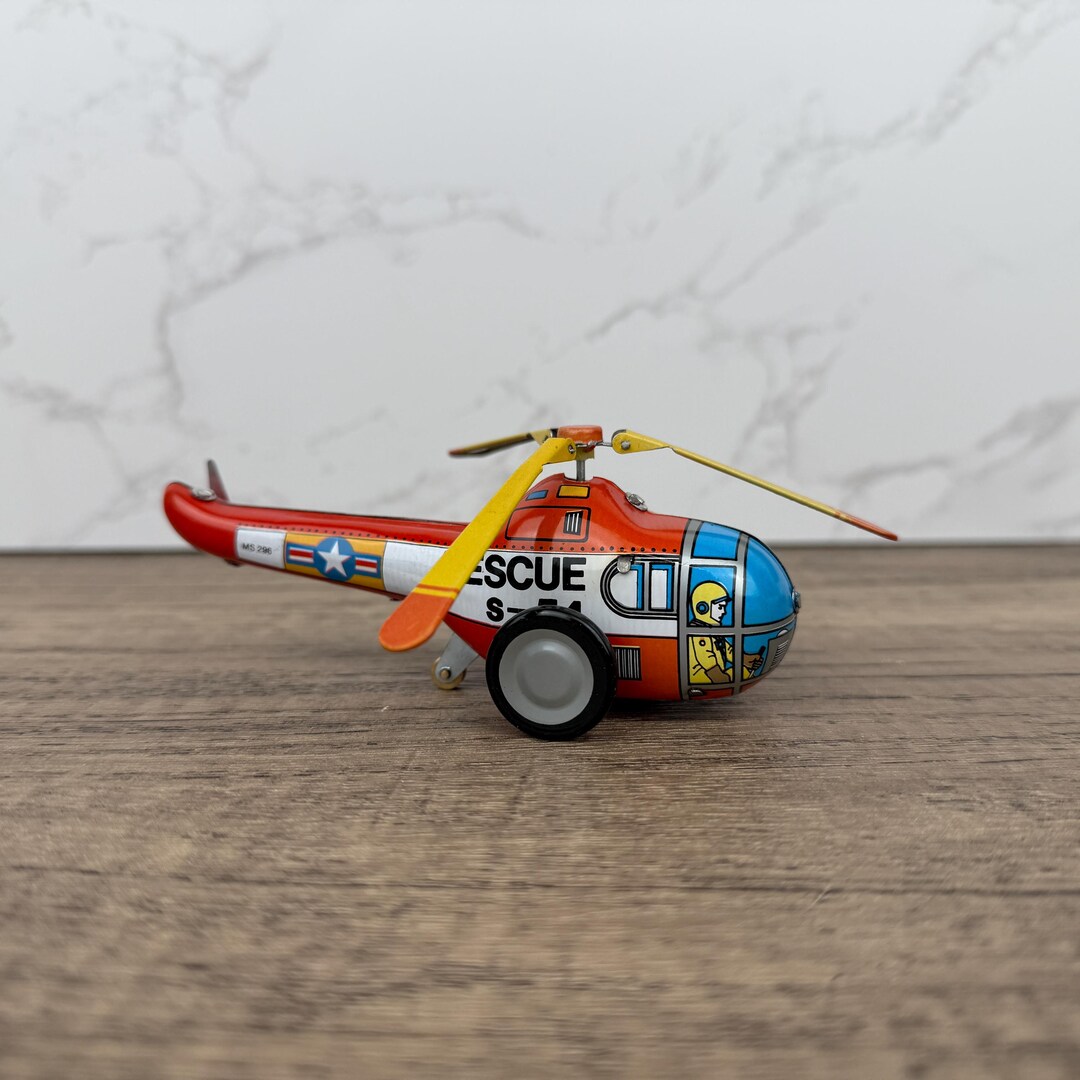 Wind-Up Helicopter