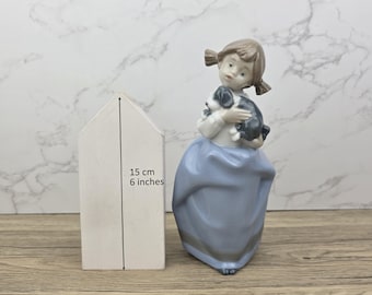 リヤドロ ナオ 子犬を抱く少女 ブルーブランケット「スウィートガール