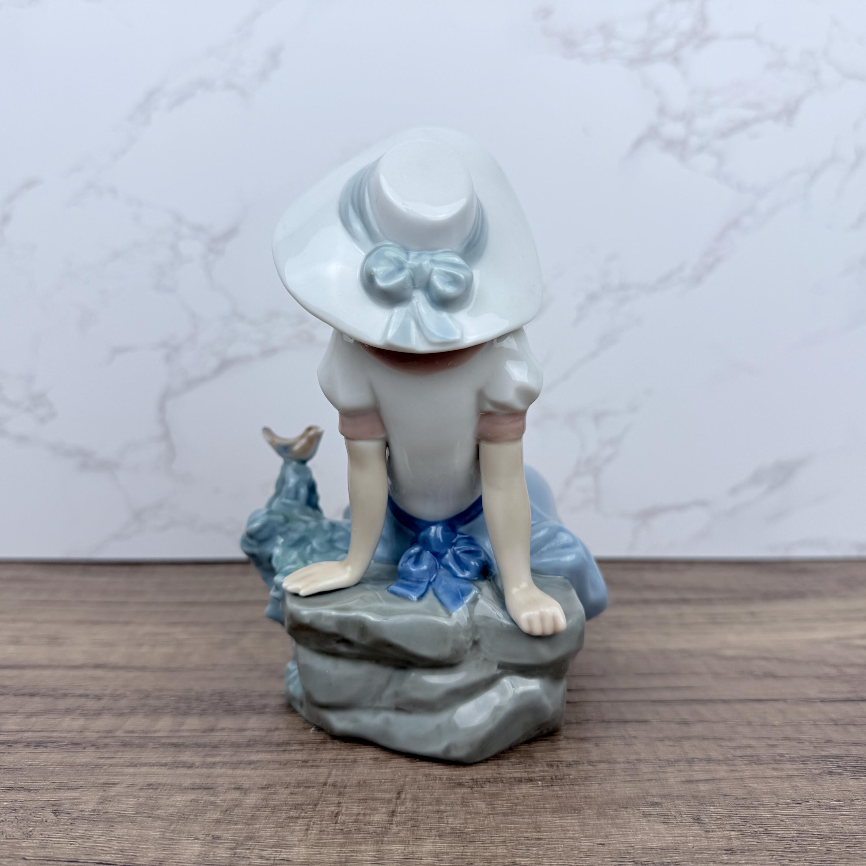 置物 NAO DAISA. 2003 置物 NAO DAISA. 2003 NAO by Lladro Daisa 1985
