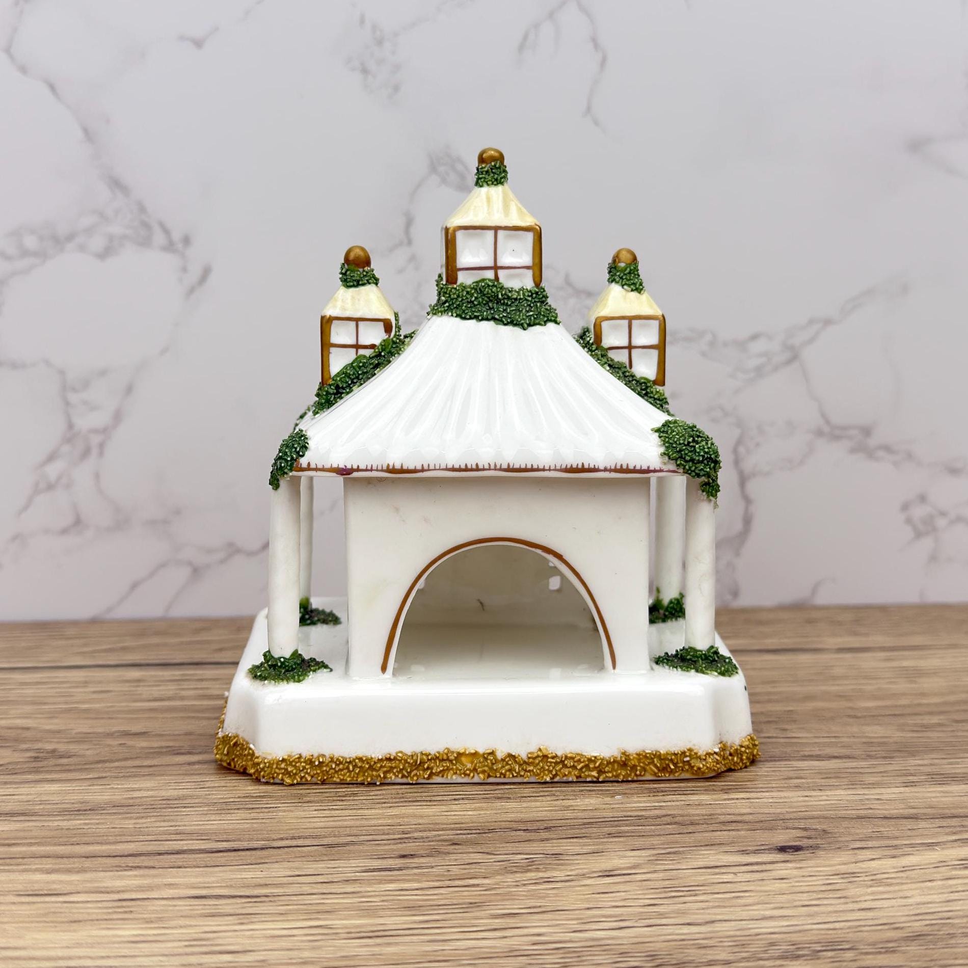 COALPORT クリスマス　コテージ　フィギュリン COALPORT クリスマスコテージフィギュリン