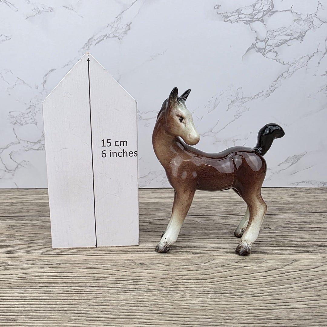 Figurine Beswick England - Poulain Cheval Tendu Marron Brillant - Porcelaine 5"