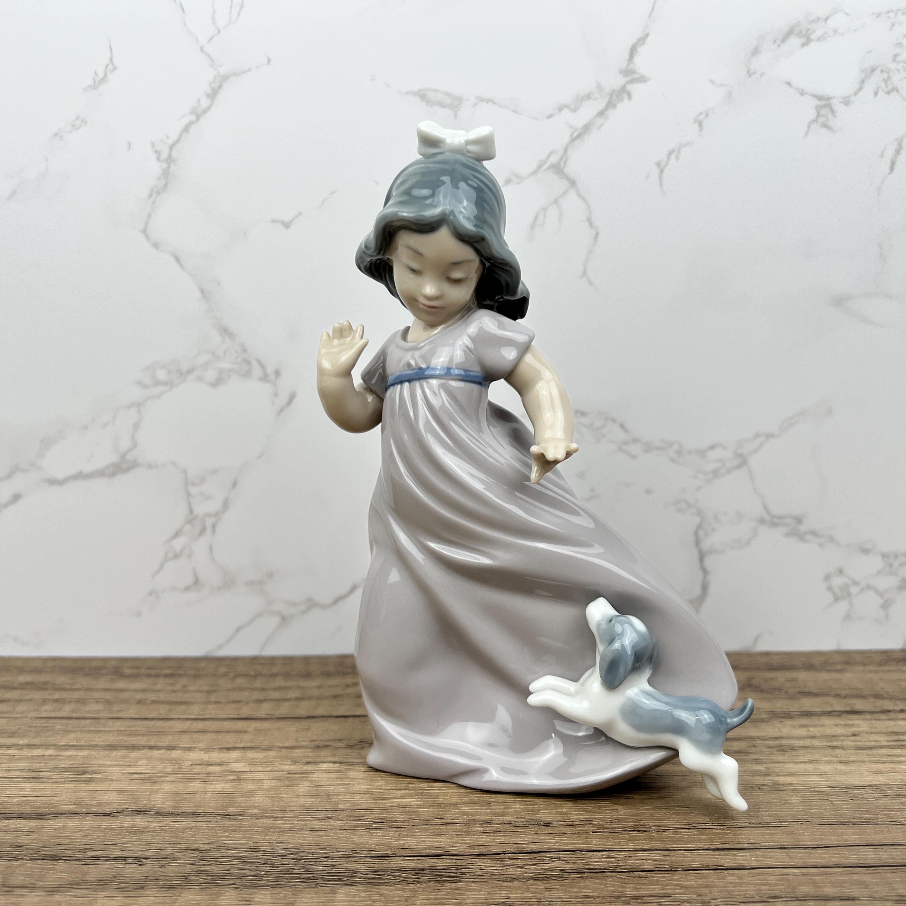 リヤドロNot So Fast フィギュリン少女と犬