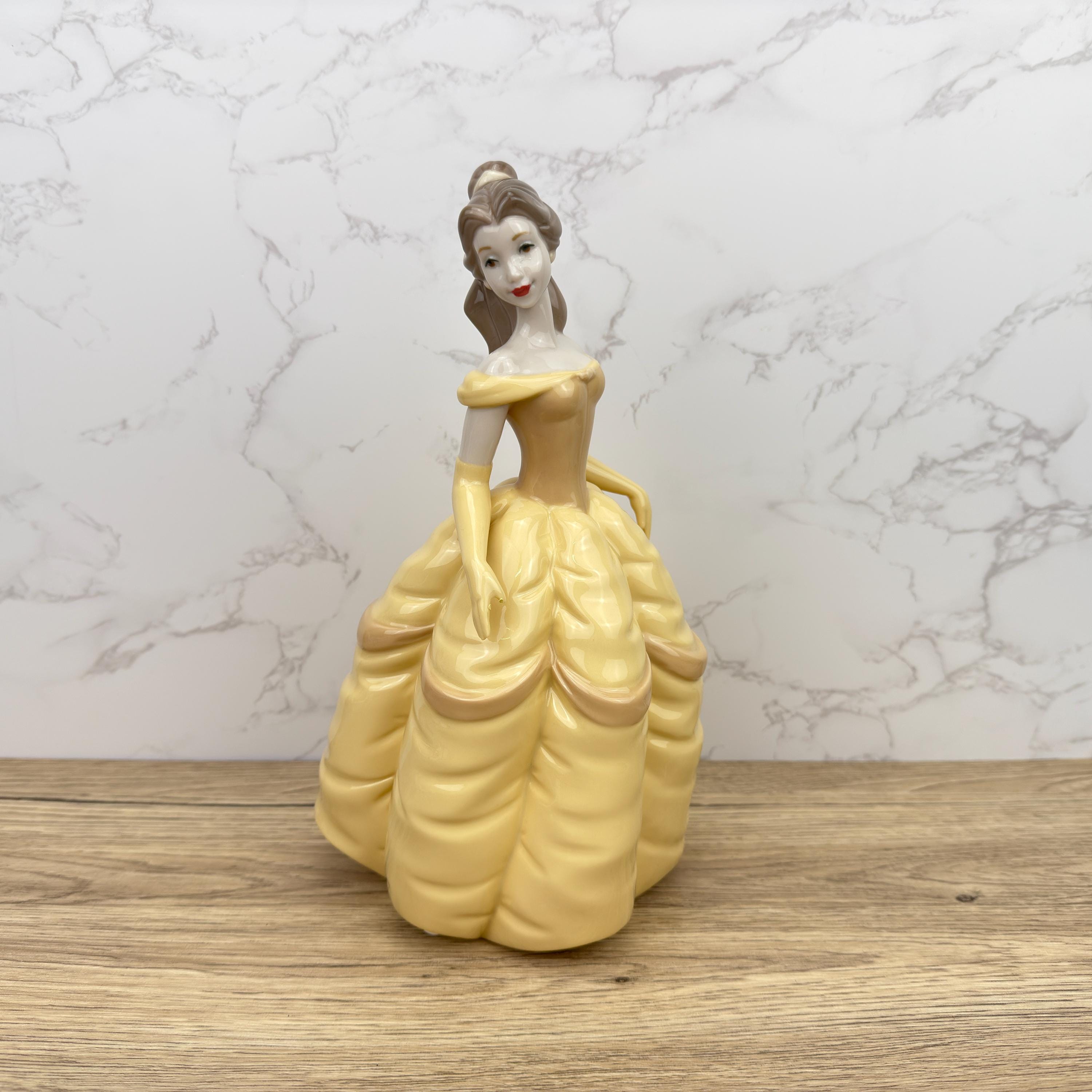 ナオ ディズニーコレクション 大型磁器フィギュア、ベルレディ