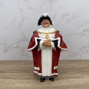 Vintage English Bone China Royal Doulton Figurine HN 2280 &quot;The Mayor&quot; Collectible Retired Figurine, Royal Doulton Collectors Gift Ideas