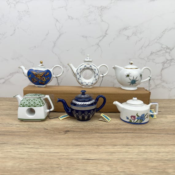 Porcelain Art Miniature Teapot, Home Kitchen Decor