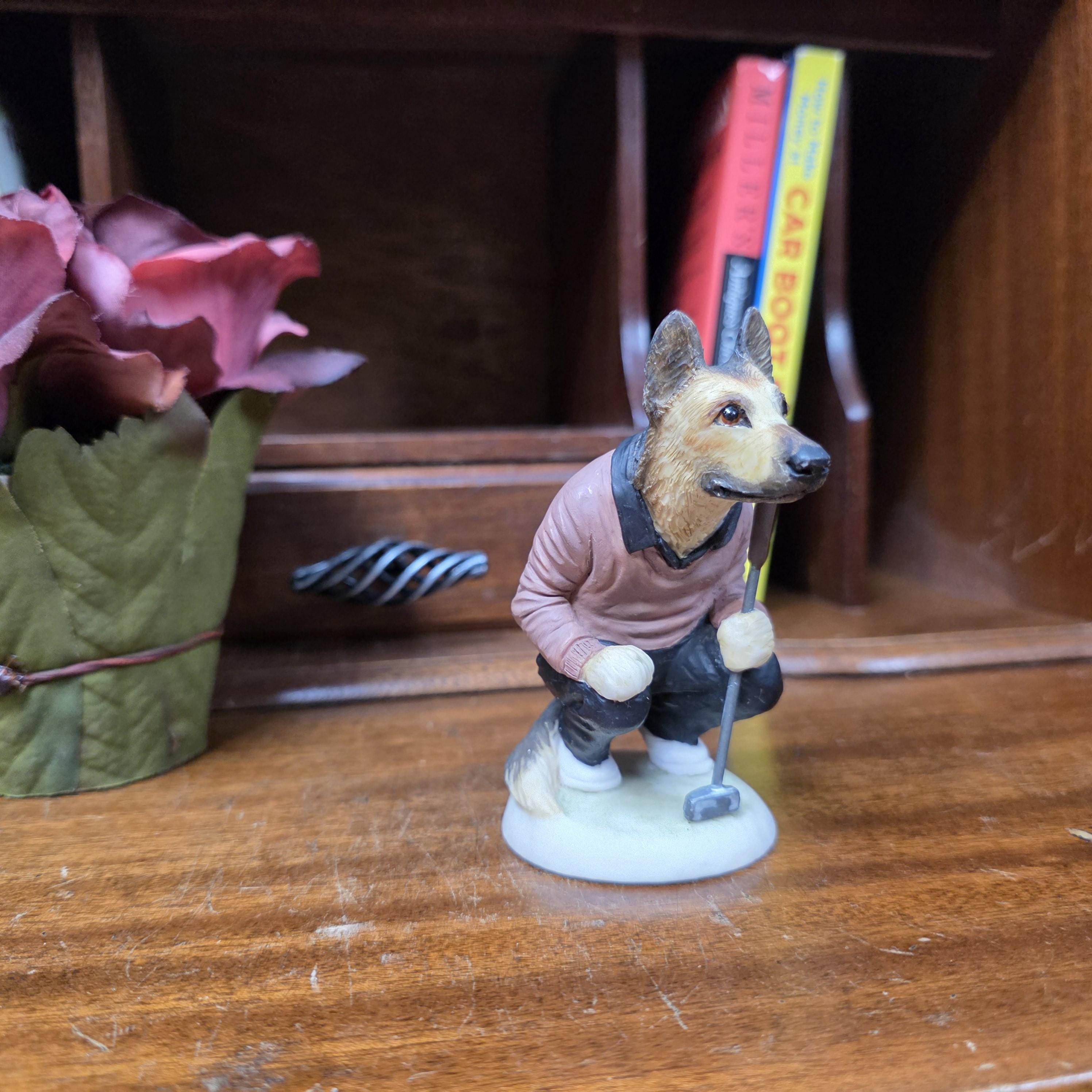 Vintage Alsatian Golfer Dog Figurine CC51 | Robert Harrop Country