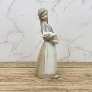リヤドロ - 子豚を連れた少女 - 子豚を連れた少女 - Etsy 日本