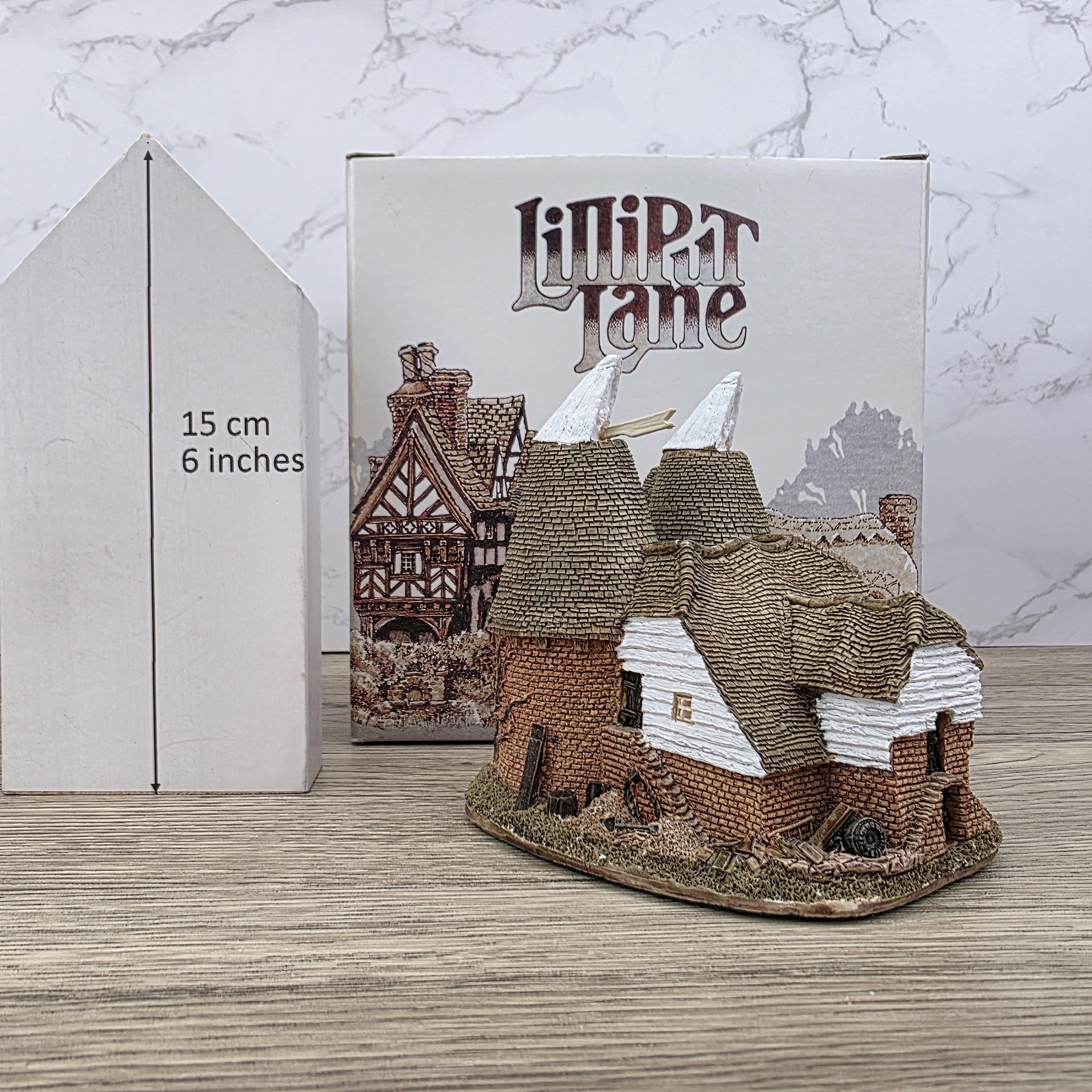 英国製 Lilliput Lane Kentish Oast-House Kentish Oast-house Miniature by Lilliput Lane | UK Resin