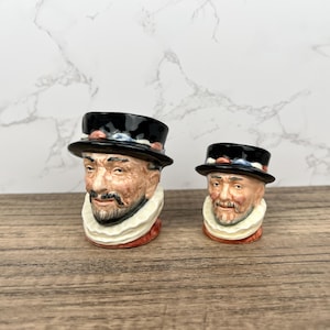 Royal Doulton Character Jug Small, Toby Jugs, D6233, Beefeater Collectable Toby Mugs, Vintage Porcelain Mugs