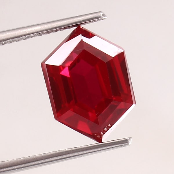 Lab Created 6.60 Ct Red Ruby Gemstone, Perfect Cutting, Long Hexagon Shape, Loose Gemstone, Jewelry Making, Synthetic Corundum 12x8x7mm.