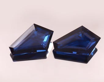 Koningsblauwe saffier, fancy geslepen, 2 stuks, 18,50 kt, labgegroeide edelsteen 18 x 11 x 6 mm