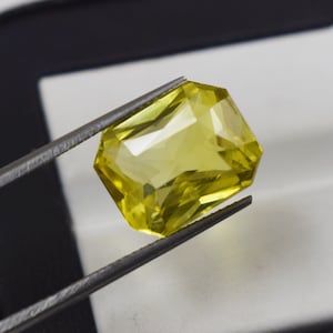 12.30 Ct Yellow Sapphire Emerald Shape Beauty Princes Cut, Loose Gemstone For Ring& Making Jewelry, Synthetic Corundum 16x11x7mm Lab Created