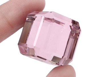 167 karaat roze morganiet kubusvorm, in het laboratorium gekweekte edelsteen: 24 mm