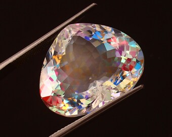 24 kt hart mystic topaas edelsteen, regenboog braziliaanse topaas, laboratorium gemaakt 18 x 18 x 11 mm
