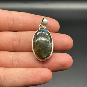 Gorgeous Natural Labradorite Stone Pendant With 92.5 Sterling Silver Pendant