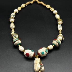 Old Tibetan Shell Beads Inlaid Beads Turquoise And Coral Beads Necklace