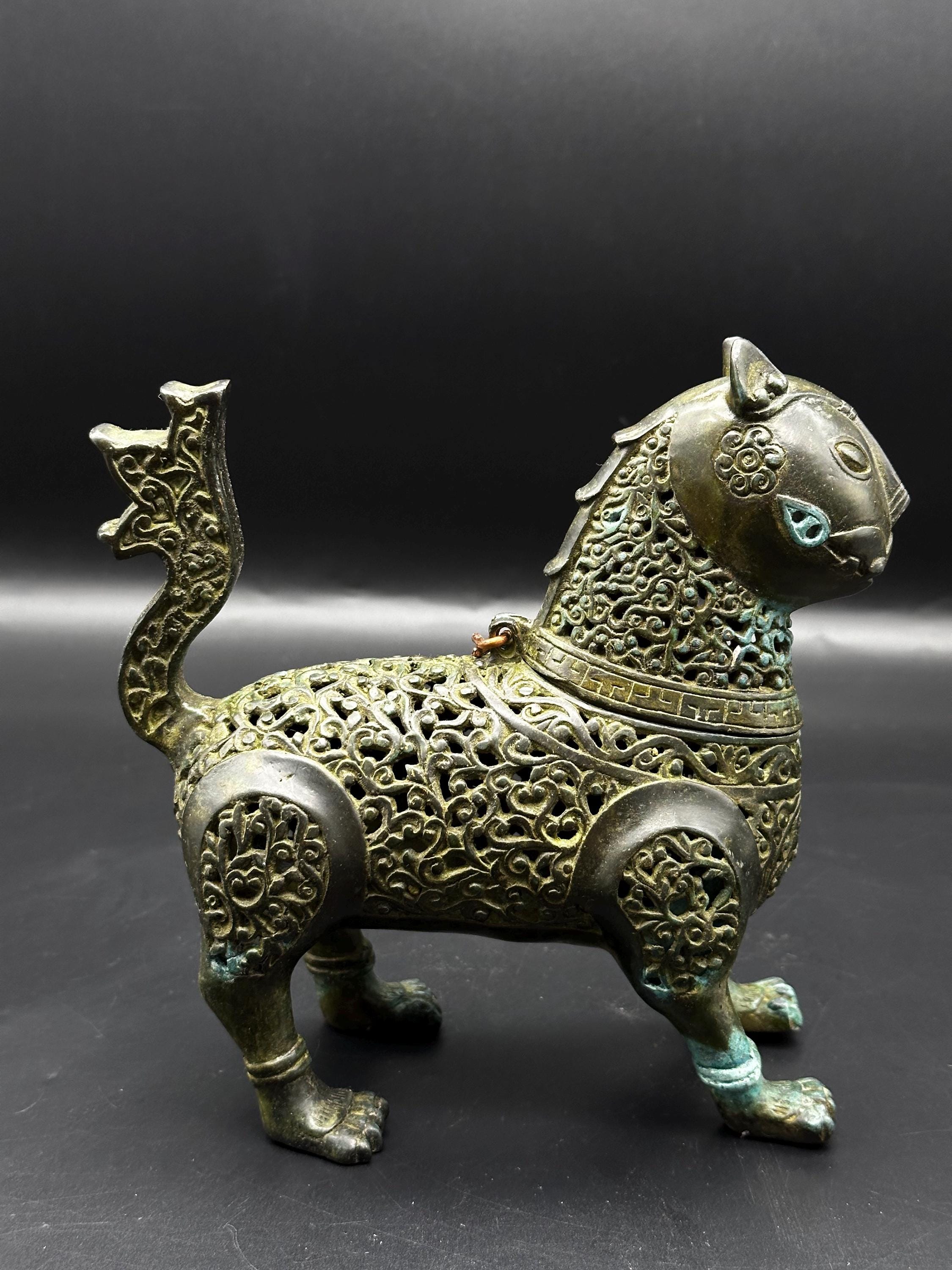 龍文堂　安の介　銅製自在蟋蟀　7cm 古物 Very Gorgeous Ancient Islamic Bronze Tiger Incense Burner From