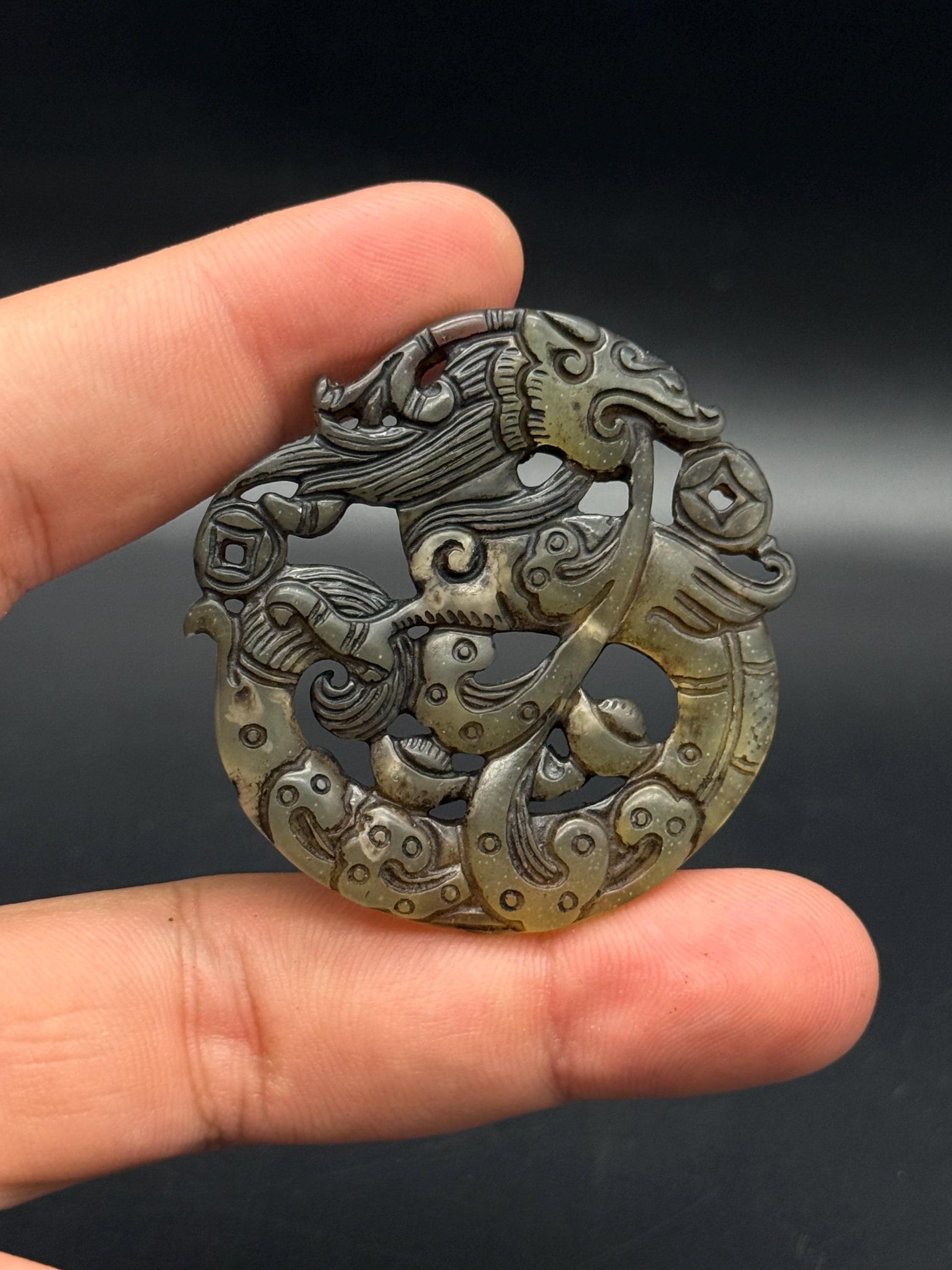 翡翠 龍と虎　清時代 中国古美術 雕刻 極細工装飾品 時代物 お守り 極細工根付 il_fullxfull.6982391833_cl0b.jpg