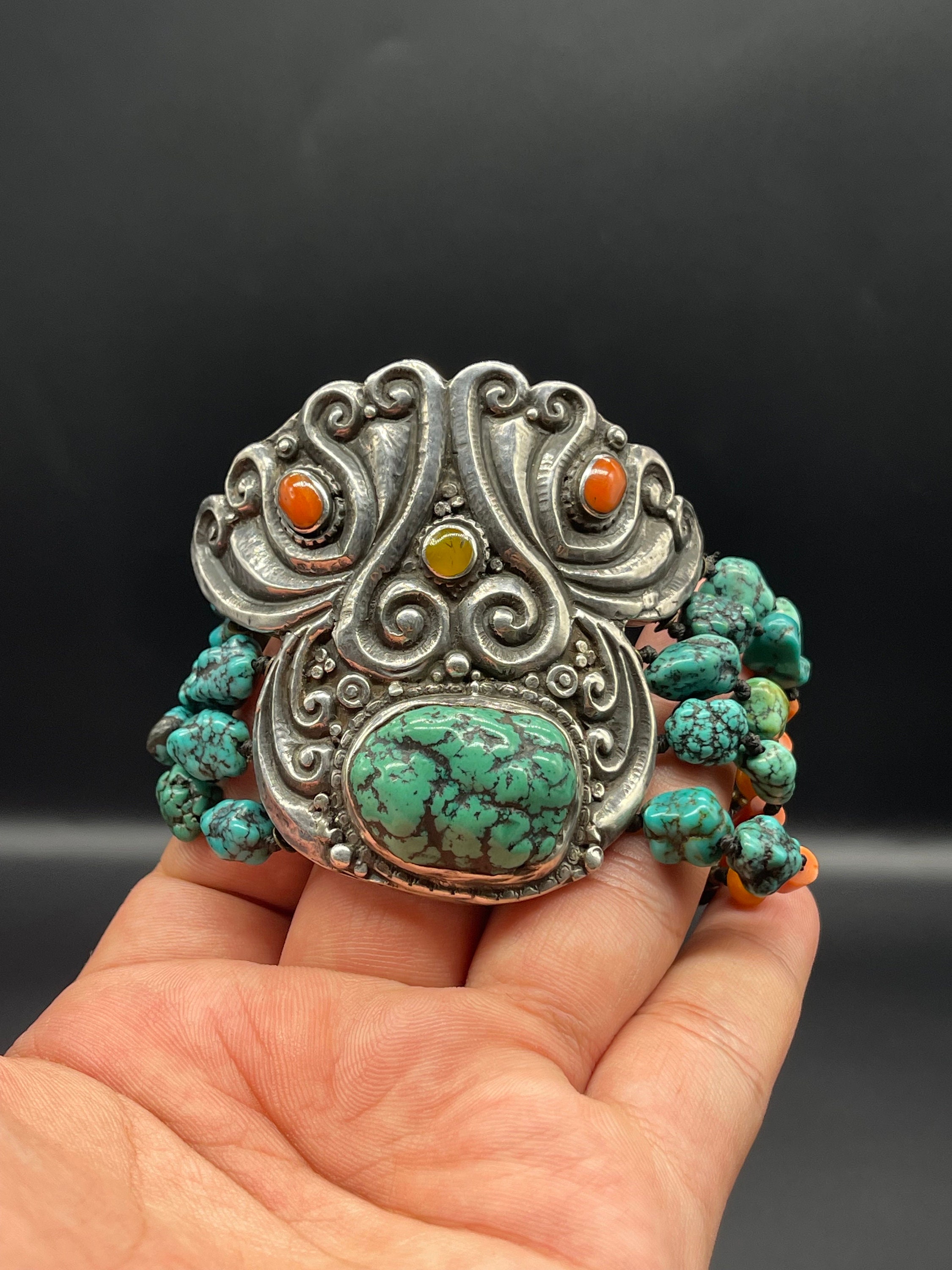 Rare Vintage Native American Navajo Coral Malachite Sterling Silver Interlocking Ring Set Rare Vintage Native American Navajo Coral Malachite Sterling Silver Interlocking Ring Set