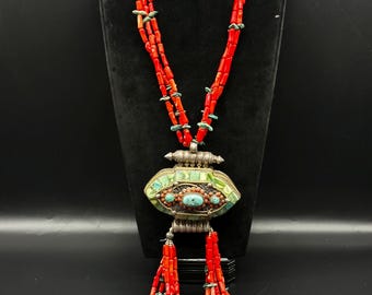 Antique Tibetan Ghau Prayer Box Necklace – Old Silver with Natural Turquoise & Coral, Himalayan Amulet Pendant, Buddhist Spiritual Jewellery