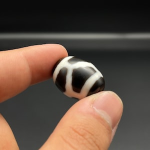 Old Ancient Tibet Phum Himalayan India Dzi Spiritual Amulet Etch Agate Bead