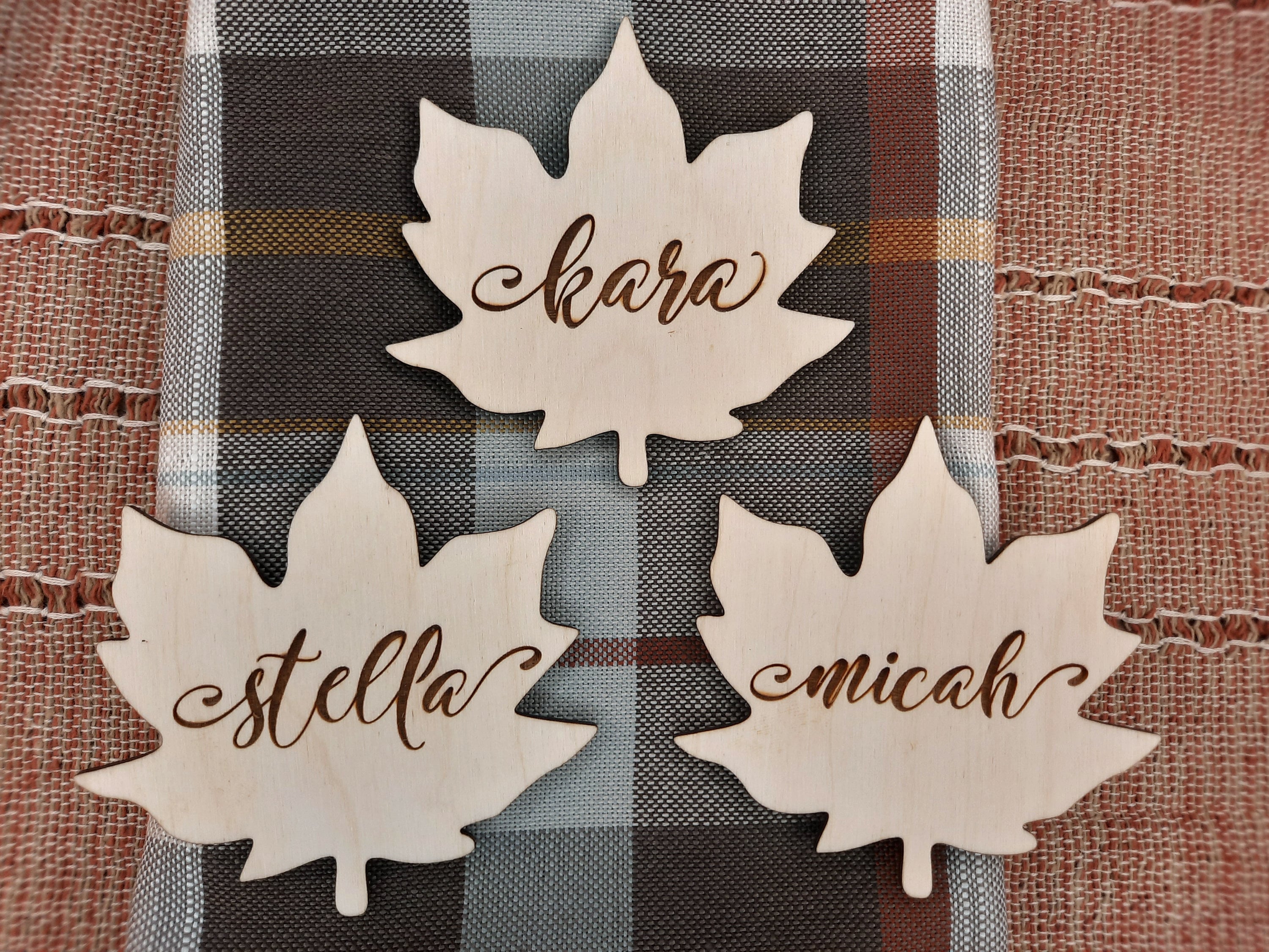 Thanksgiving Table Decor,  Thanksgiving Place Cards,  Maple Leaf Place Cards,  Thanksgiving Decorations, Custom Place Tag Names, Fall Decor